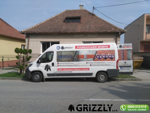 Rodinn&yacute; dom Križovany nad Dudv&aacute;hom